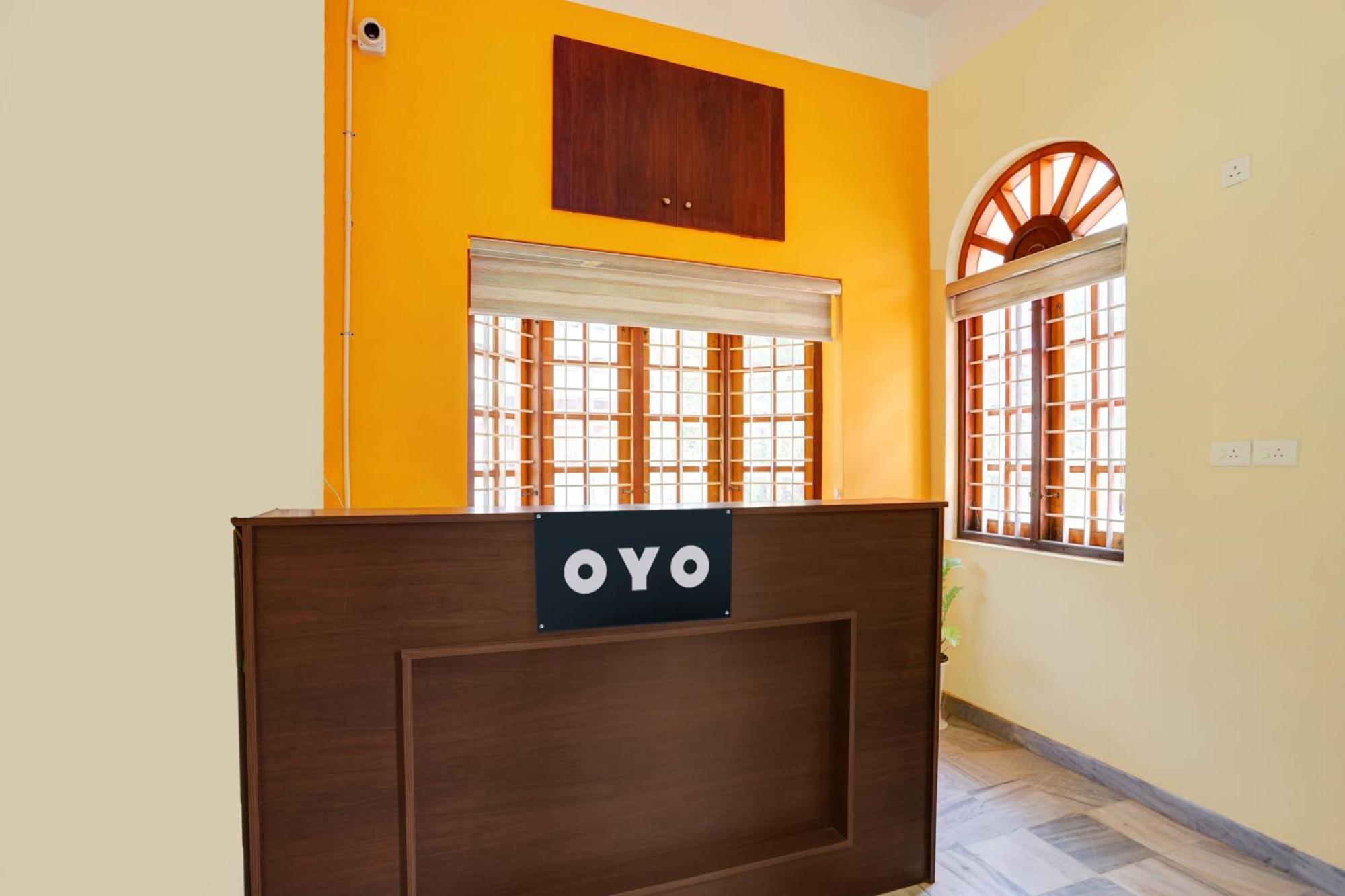 Super Hotel O Lm Residency Thiruvananthapuram Bagian luar foto