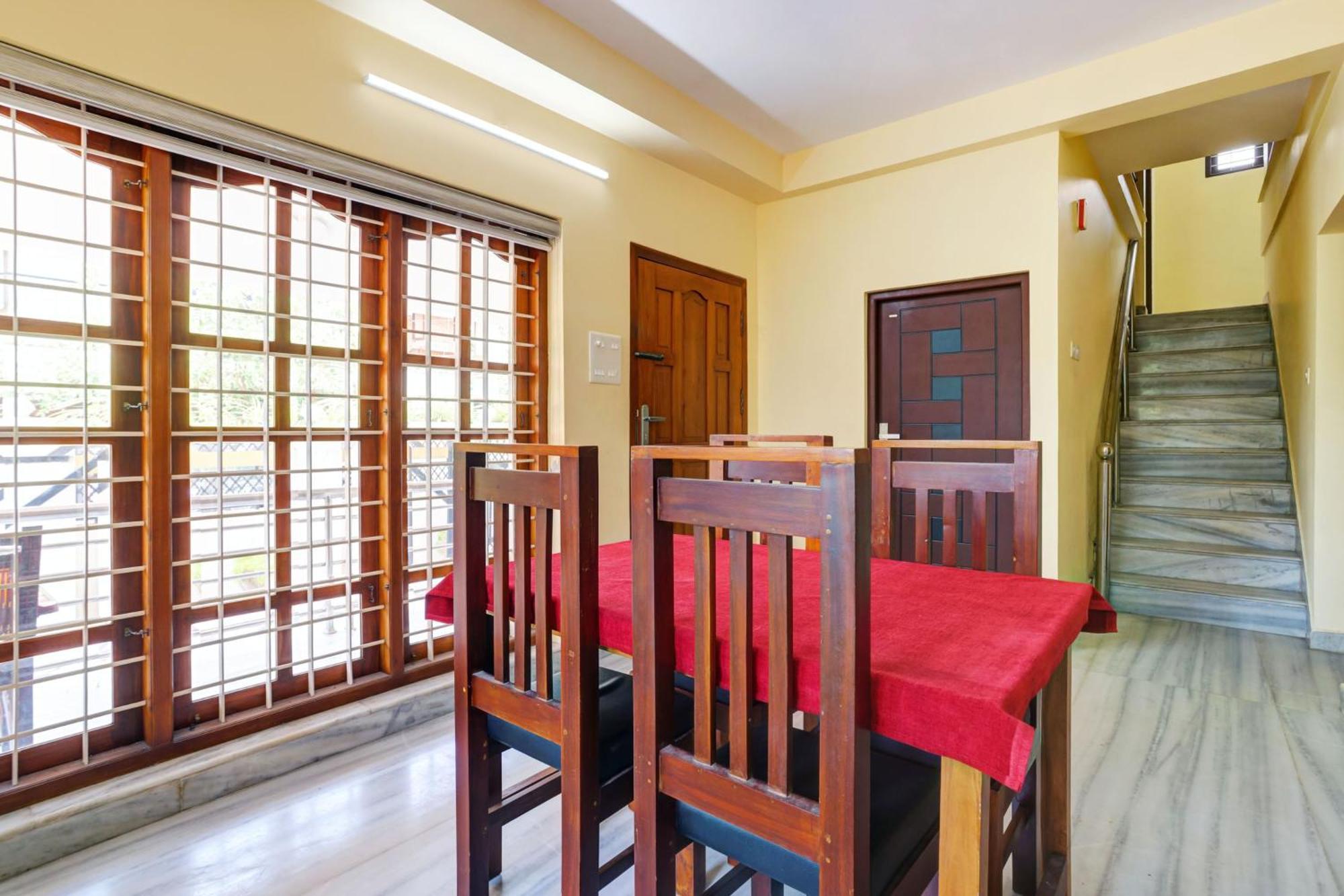 Super Hotel O Lm Residency Thiruvananthapuram Bagian luar foto