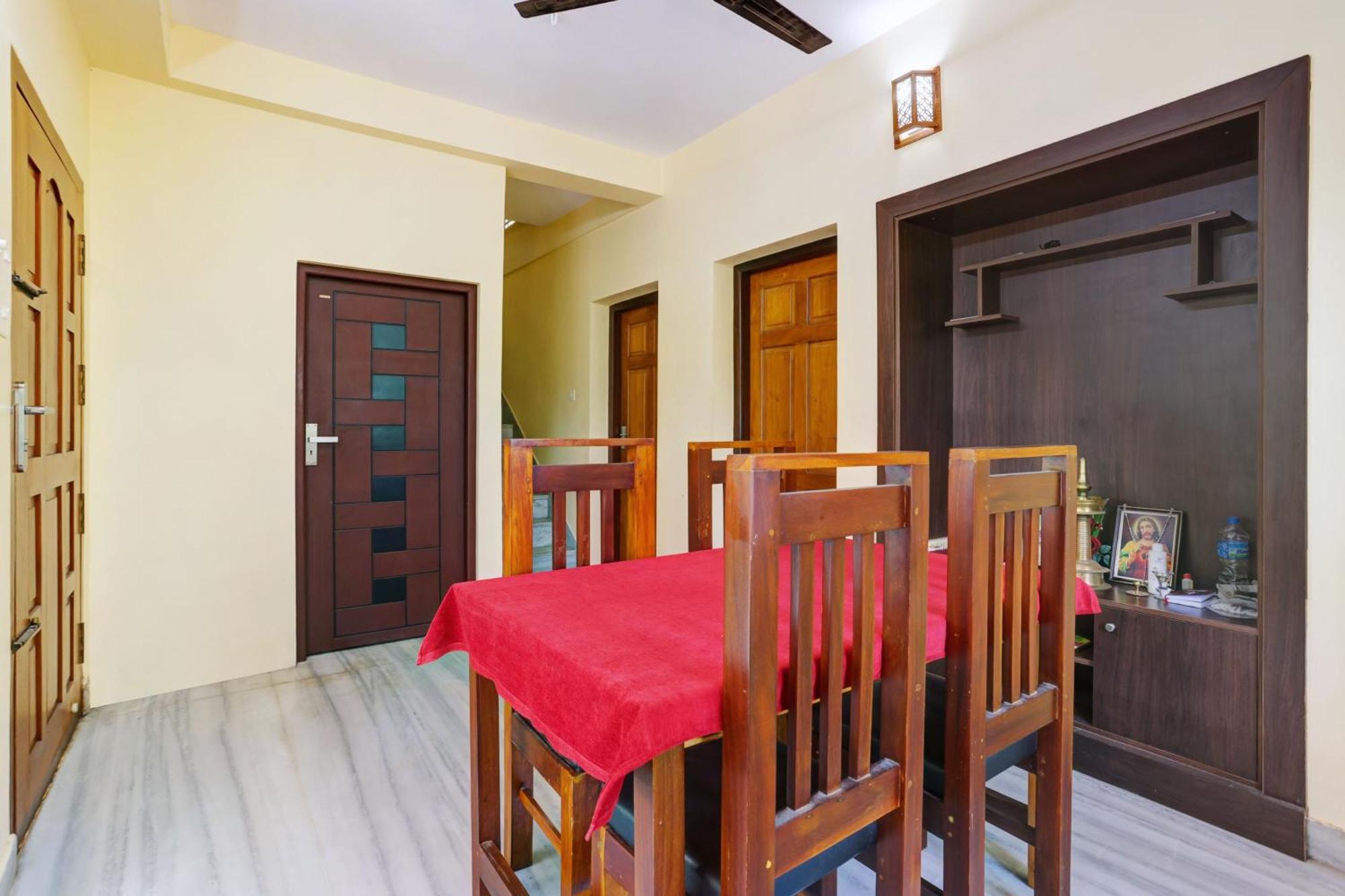 Super Hotel O Lm Residency Thiruvananthapuram Bagian luar foto